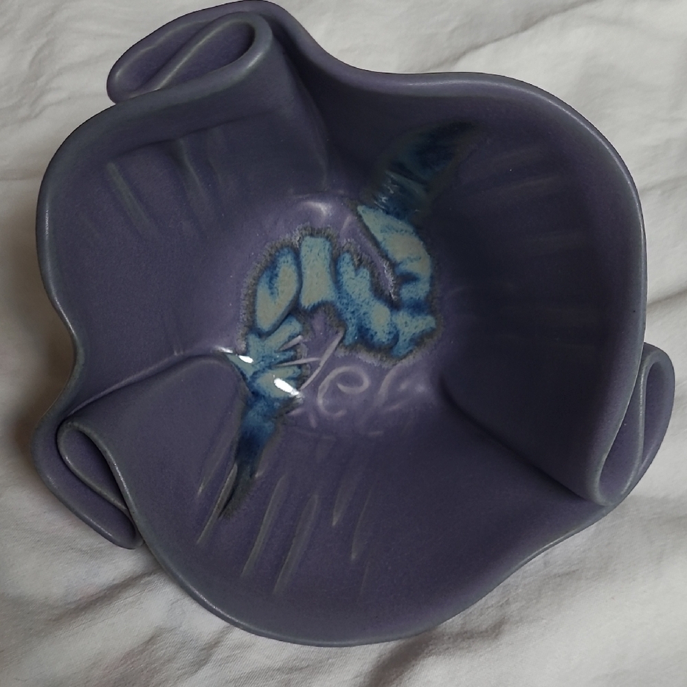 Hilborn Pottery Pinch Bowl, Signed, Handcrafted In Canada